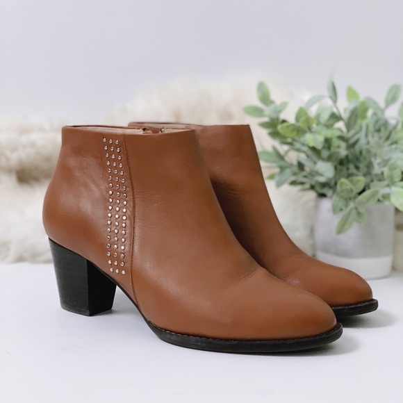 Vionic Shoes - VIONIC 7W Like New Georgia Orthaheel Ankle Boot